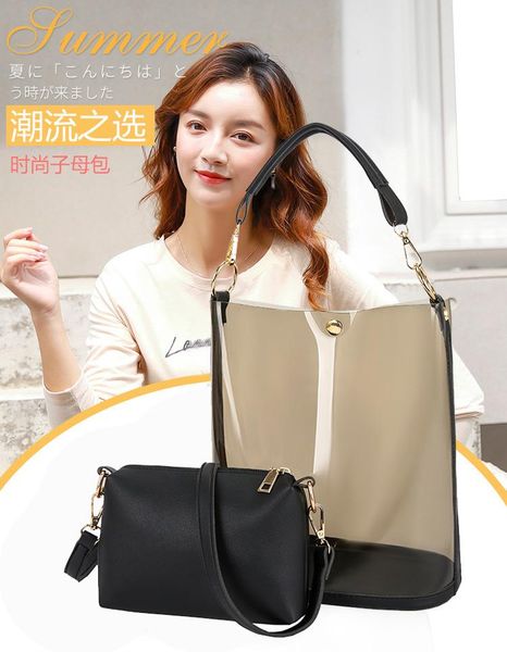 autumn and winter women's bag 2021 summer laser transparent bucket bagspu shoulder messenger mobile phon cosmetic bags & cases
autumn and winter women's bag 2021 summer laser transparent bucket bagspu shoulder messenger mobile phon cosmetic bags & cases