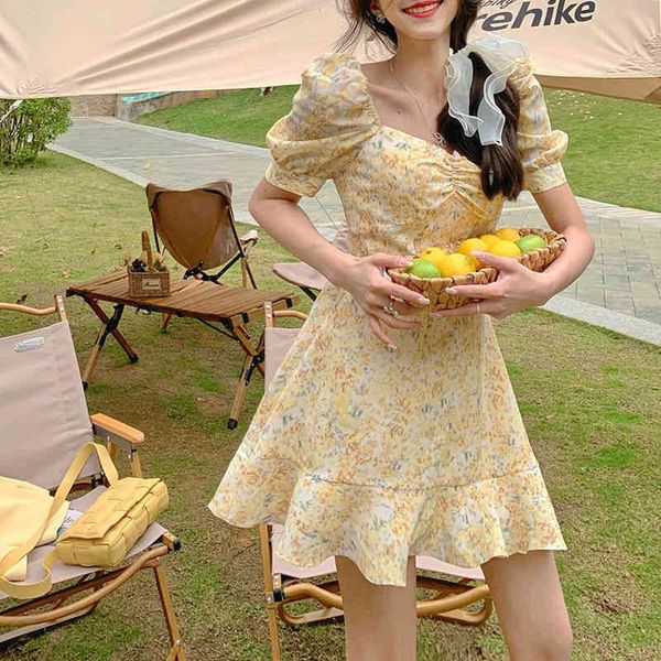 korean summer square collar yellow mini dress short sleeve sweet floral printed beach elegant holiday 210517, Black;gray
korean summer square collar yellow mini dress short sleeve sweet floral printed beach elegant holiday 210517, Black;gray