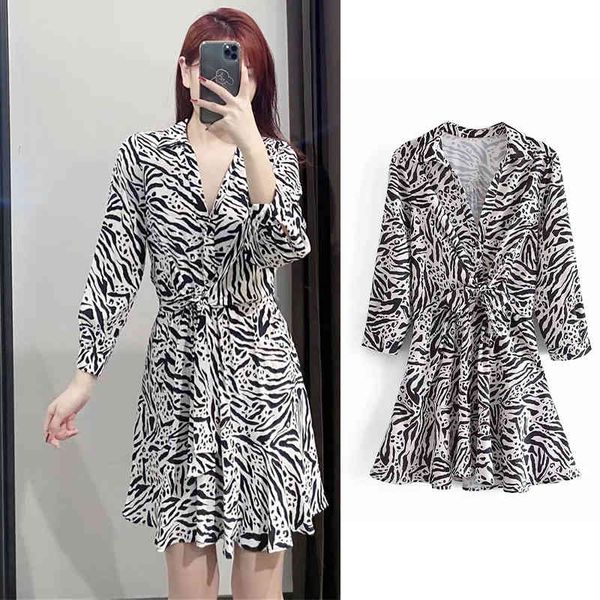 casual dresses 2021 fashion women's leopard print dress lapel long-sleeved bow-knot decoration women's clothing receive waist slim, Black;gray
casual dresses 2021 fashion women's leopard print dress lapel long-sleeved bow-knot decoration women's clothing receive waist slim, Black;gray