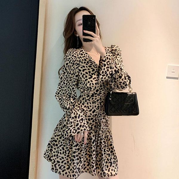 casual dresses leopard dress 2021spring autumn women's drawstring waist long sleeve deep v-neck a-line party temperament fashion, Black;gray
casual dresses leopard dress 2021spring autumn women's drawstring waist long sleeve deep v-neck a-line party temperament fashion, Black;gray