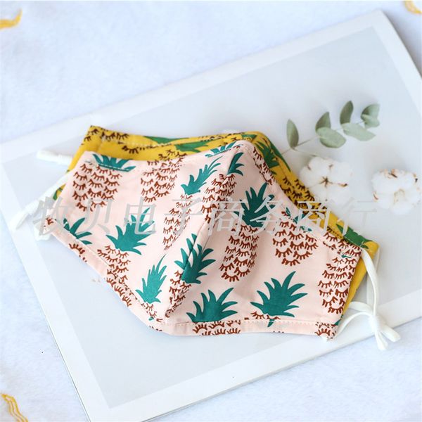 spring summer thin print mask, dust and haze proof, three-dimensional ventilation, circulating washable mask
spring summer thin print mask, dust and haze proof, three-dimensional ventilation, circulating washable mask