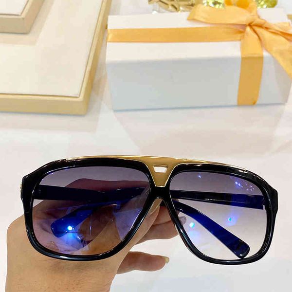 fashion classic sunglasses attitude gold frame square metal vintage style outdoor classical model 8teb, White;black
fashion classic sunglasses attitude gold frame square metal vintage style outdoor classical model 8teb, White;black