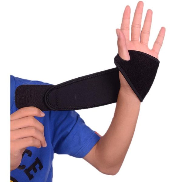 wrist support pressurized strap brace sport for fitness weightlifting basketball (black), Black;red
wrist support pressurized strap brace sport for fitness weightlifting basketball (black), Black;red