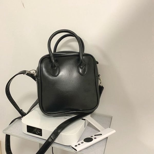 fashion design women small daily tote solid color pu leather ladies shoulder messenger bags large capacity female hanle bag cross body
fashion design women small daily tote solid color pu leather ladies shoulder messenger bags large capacity female hanle bag cross body