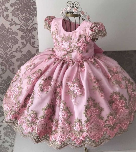 girls dress fresh and lovely korean embroidered fluffy skirt autumn and winter lace baby girls dress, White
girls dress fresh and lovely korean embroidered fluffy skirt autumn and winter lace baby girls dress, White