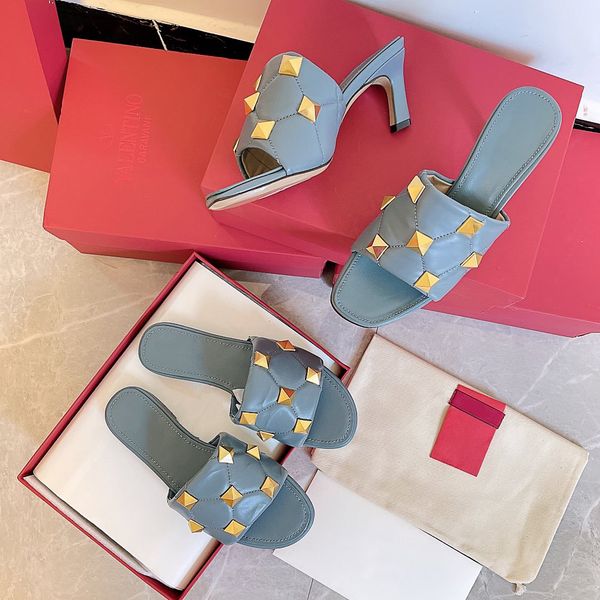 2021ss sandals women slipper summer real leather sandal with rivets 6.5cm high heels beach slide fashion scuffs shoe big size 42 with box ho, Black
2021ss sandals women slipper summer real leather sandal with rivets 6.5cm high heels beach slide fashion scuffs shoe big size 42 with box ho, Black