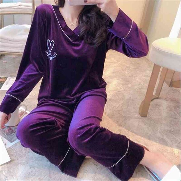 women's sleepwear fdfklak cute gold velvet winter pajamas women long sleeve v-neck women's home clothes long pant warm ladies pija, Black;red
women's sleepwear fdfklak cute gold velvet winter pajamas women long sleeve v-neck women's home clothes long pant warm ladies pija, Black;red