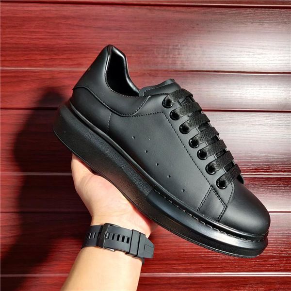 italy luxury designer casual shoes classic fashion comfortable ventilate low-and thick bottom 2021 latest design with original box, Black
italy luxury designer casual shoes classic fashion comfortable ventilate low-and thick bottom 2021 latest design with original box, Black