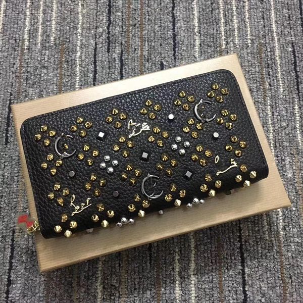 22ss rivet, set drill single zipper wallet is to carry money, cards, leather long business,men's and women's wallet,22373, Red;black
22ss rivet, set drill single zipper wallet is to carry money, cards, leather long business,men's and women's wallet,22373, Red;black