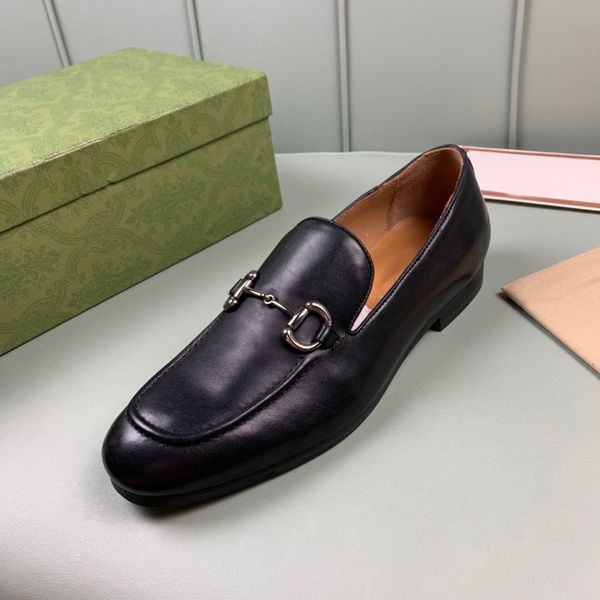 2022 men's genuine leather dress shoes fashion casual oxfords brand designer wedding party oxfords slip on business flats size 38-44, Black
2022 men's genuine leather dress shoes fashion casual oxfords brand designer wedding party oxfords slip on business flats size 38-44, Black