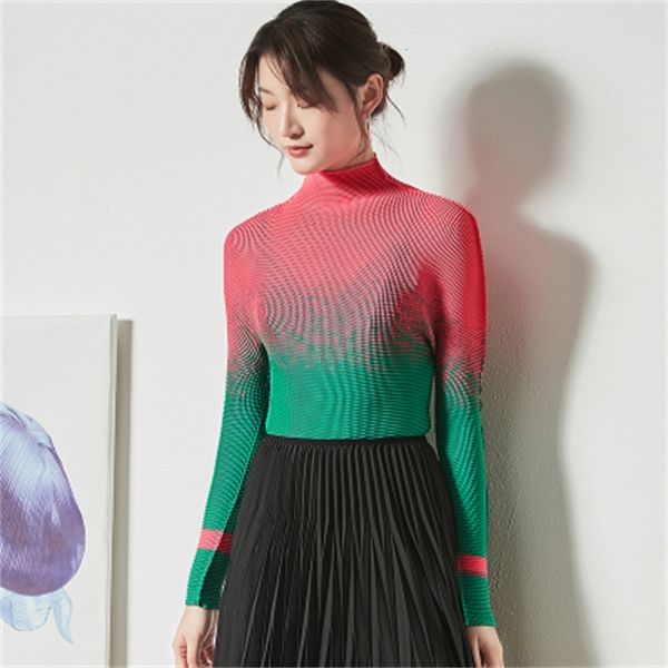 knits miyake fashion long sleeve printing fold turtleneck thin tofu pleat t-shirt, White
knits miyake fashion long sleeve printing fold turtleneck thin tofu pleat t-shirt, White