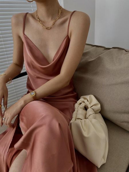 casual dresses 2021 spaghetti strap summer dress women satin lace up trumpet long elegant bodycon party, Black;gray
casual dresses 2021 spaghetti strap summer dress women satin lace up trumpet long elegant bodycon party, Black;gray