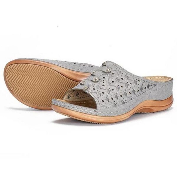 slippers oversized casual sandals for women in europe and america solid color platform carved ladies efb2, Black
slippers oversized casual sandals for women in europe and america solid color platform carved ladies efb2, Black