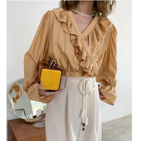 women's t-shirt ruffle shirt spring 2021 long-sleeved female design sense temperament solid color commuter v collar, White
women's t-shirt ruffle shirt spring 2021 long-sleeved female design sense temperament solid color commuter v collar, White