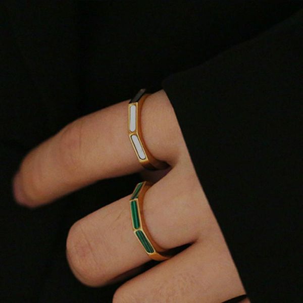 wedding rings 2021 fashion mininalist chic white green gold color geometric round metal for women party personality jewelry, Slivery;golden
wedding rings 2021 fashion mininalist chic white green gold color geometric round metal for women party personality jewelry, Slivery;golden