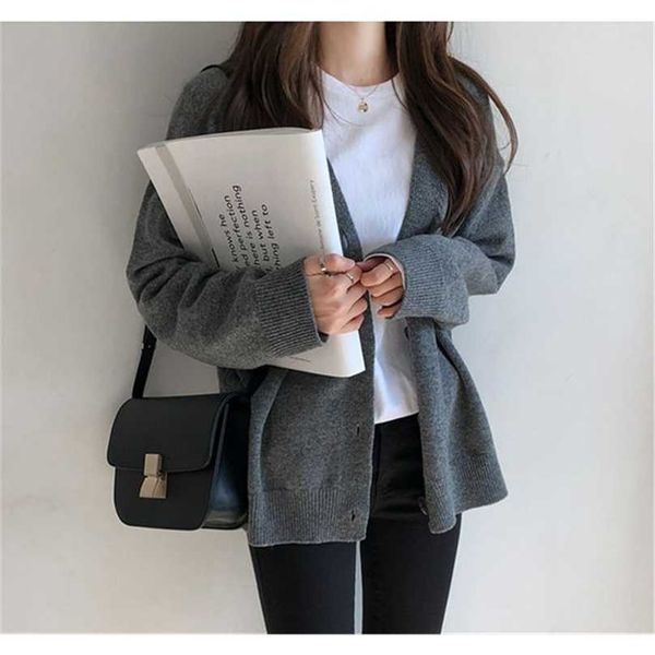 korean style single breasted knitted sweater women loose long sleeve v neck coats ladies casual chic cardigan sweaters 210525, White;black
korean style single breasted knitted sweater women loose long sleeve v neck coats ladies casual chic cardigan sweaters 210525, White;black