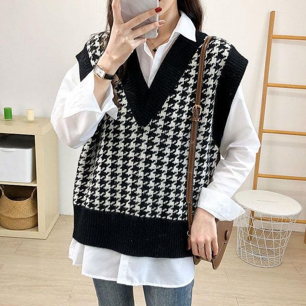 women's vests oversized knitted vest sweater for women v neck sleeveless loose female waistcoat chic 2021 fashion tank winter, Black;white
women's vests oversized knitted vest sweater for women v neck sleeveless loose female waistcoat chic 2021 fashion tank winter, Black;white