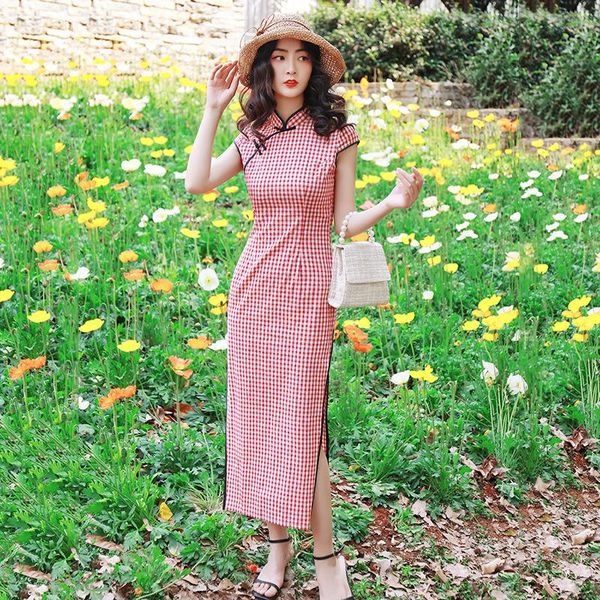 summer red plaid print cheongsam women elegant mandarin collar long qipao vintage button trim slim classic chinese dress ethnic clothing
summer red plaid print cheongsam women elegant mandarin collar long qipao vintage button trim slim classic chinese dress ethnic clothing