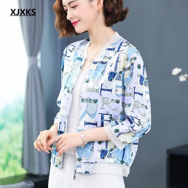 women's jackets xjxks fashion letter printing women zipper cardigan 2021 summer autumn plus size three-quarter sleeve coat jacket, Black;brown
women's jackets xjxks fashion letter printing women zipper cardigan 2021 summer autumn plus size three-quarter sleeve coat jacket, Black;brown