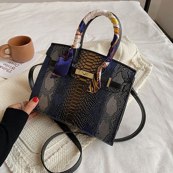 luxurys brand women crossbody designer handbag fashion tote bags luxurious bag female messenger flip bag envelope shoulder bags clutch walle
luxurys brand women crossbody designer handbag fashion tote bags luxurious bag female messenger flip bag envelope shoulder bags clutch walle
