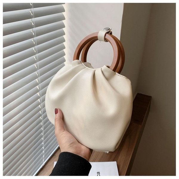 cross body round wooden handle design retro soft leather crossbody bags for women cloud fold handbag shoulder shell bag female totes
cross body round wooden handle design retro soft leather crossbody bags for women cloud fold handbag shoulder shell bag female totes