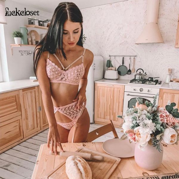 women's tracksuits sling waist 3 pieces women shorts set floral embroidery clothing lace see through mesh perspective matching, Gray
women's tracksuits sling waist 3 pieces women shorts set floral embroidery clothing lace see through mesh perspective matching, Gray