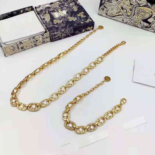 luxury designer fashion necklace d family cd twist chain rhinestone bracelet 2021 dijia brass neckband, Red;brown
luxury designer fashion necklace d family cd twist chain rhinestone bracelet 2021 dijia brass neckband, Red;brown