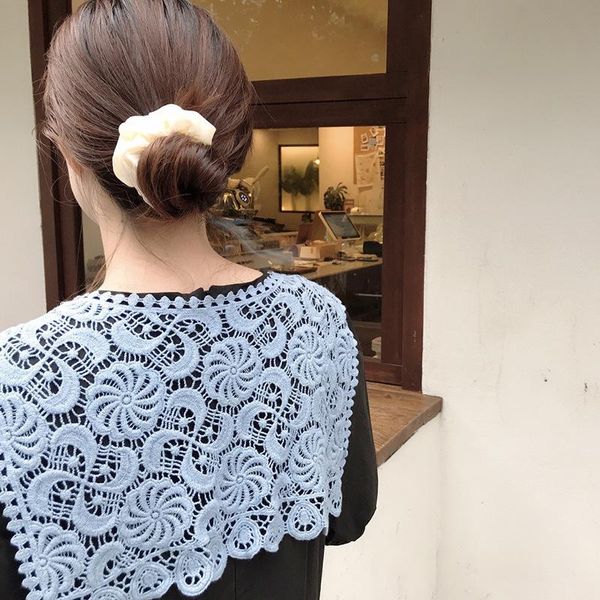 scarves korean style 2021 autumn women's wide lace scarf ladies cotton for mujers, Blue;gray
scarves korean style 2021 autumn women's wide lace scarf ladies cotton for mujers, Blue;gray
