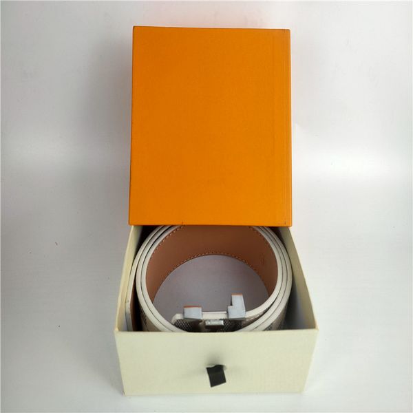 fashionable belt smooth gold silver copper buckle multi-color party jean belts with 3.8cm box, Black;brown
fashionable belt smooth gold silver copper buckle multi-color party jean belts with 3.8cm box, Black;brown