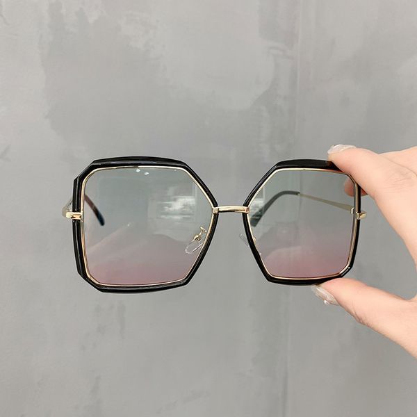 oversize designer sunglasses women butterfly mirror irregular black full frame blue fades into pink lenses summer style fashion accessories, White;black
oversize designer sunglasses women butterfly mirror irregular black full frame blue fades into pink lenses summer style fashion accessories, White;black