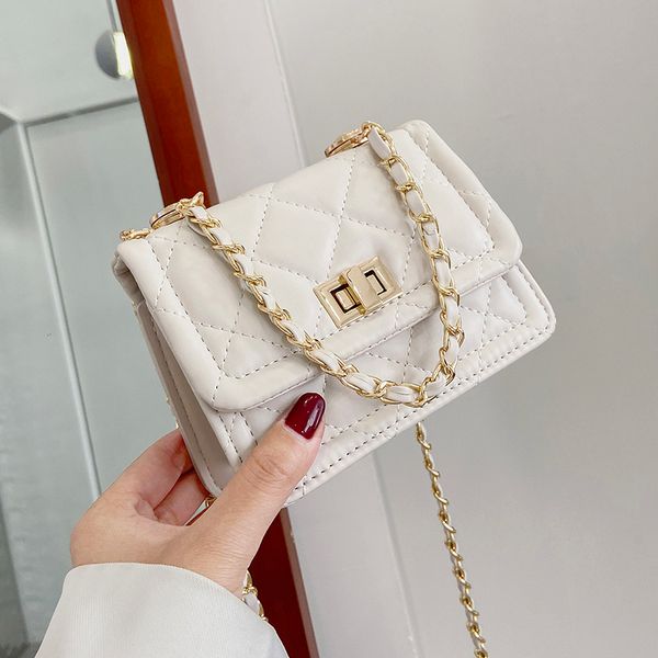 niche design diamond chain bag female 2021 popular new fashion messenger bag all-match mini square bag shoulder width 15cm
niche design diamond chain bag female 2021 popular new fashion messenger bag all-match mini square bag shoulder width 15cm