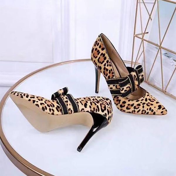 dress shoes 2021 fashion pointed toe lady pumps leopard print bow thin heel women platform luxury, Black
dress shoes 2021 fashion pointed toe lady pumps leopard print bow thin heel women platform luxury, Black