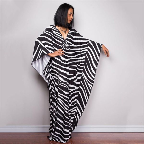 women's swimwear 2021 print cover-ups deep v-neck summer beach dress tunic kaftan women beachwear swimsuit, White;black
women's swimwear 2021 print cover-ups deep v-neck summer beach dress tunic kaftan women beachwear swimsuit, White;black