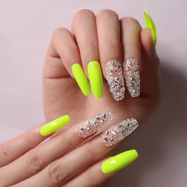 fake nails with glue designed transparent fine bead color rhinestones yellow ballet nail wear armor box piece ty false, Red;gold
fake nails with glue designed transparent fine bead color rhinestones yellow ballet nail wear armor box piece ty false, Red;gold