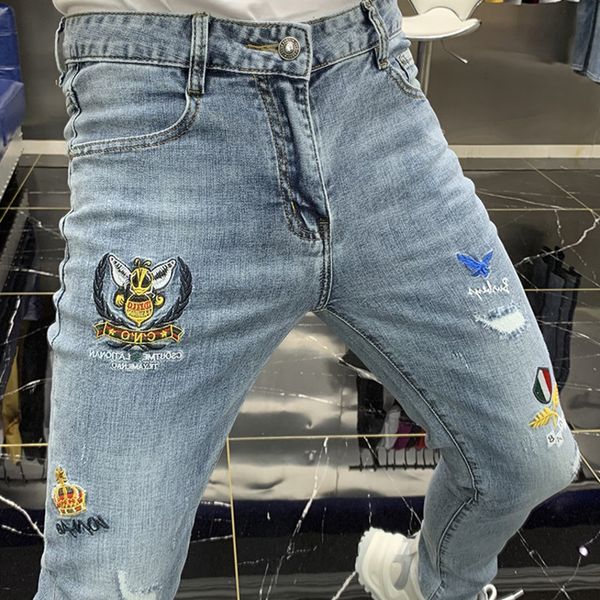 men's jeans fashion european style hombre skinny moda bee embroidery wash denim men new spring gvhb, Blue
men's jeans fashion european style hombre skinny moda bee embroidery wash denim men new spring gvhb, Blue