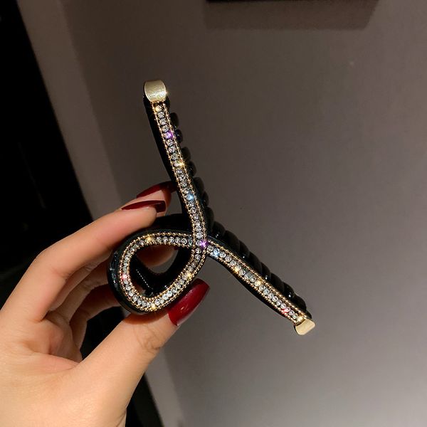 resin water drill hairpin fashion chain cross simple hair ornament personality indifference wind disc hairpin, Golden;silver
resin water drill hairpin fashion chain cross simple hair ornament personality indifference wind disc hairpin, Golden;silver