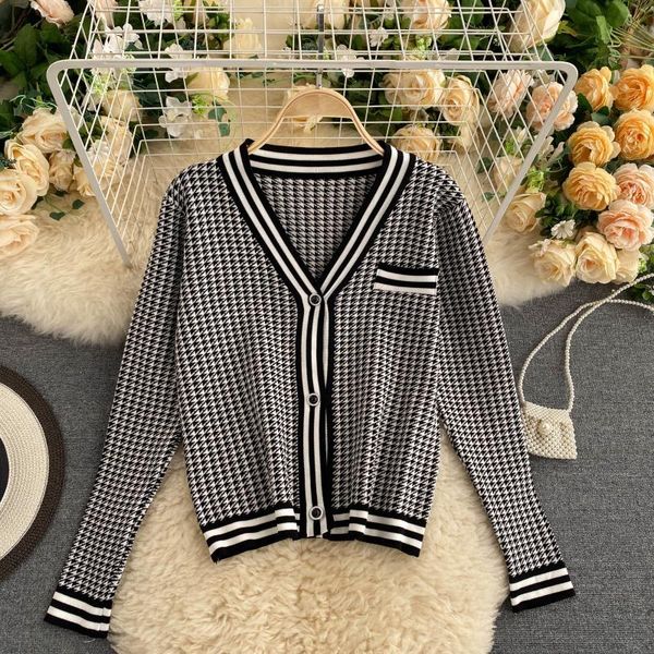 women warm knitted cardigan retro v neck button long sleeve jumper autumn winter elasticity casual sweater outwear 210419, White;black
women warm knitted cardigan retro v neck button long sleeve jumper autumn winter elasticity casual sweater outwear 210419, White;black