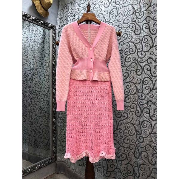 skirt sweater sets autumn winter cardigan suit ladies v-neck pink coat+crochet knitting skirt set casual, White
skirt sweater sets autumn winter cardigan suit ladies v-neck pink coat+crochet knitting skirt set casual, White