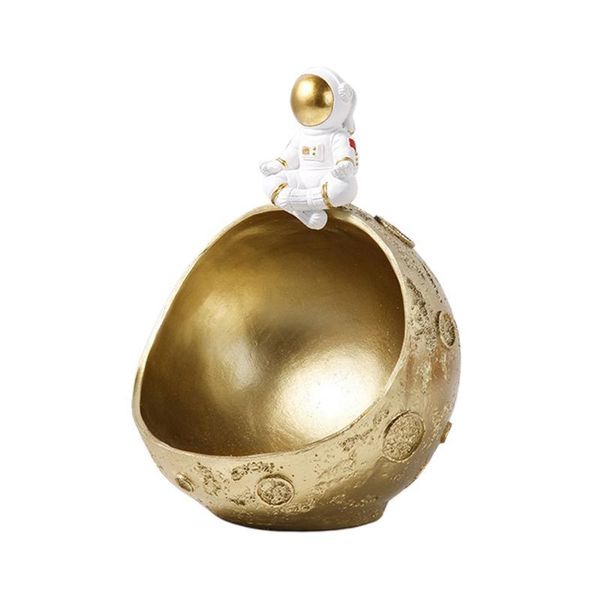 decorative objects & figurines ordic creative astronaut statue storage box organize snacks spaceman design nut case candy fruit container su
decorative objects & figurines ordic creative astronaut statue storage box organize snacks spaceman design nut case candy fruit container su