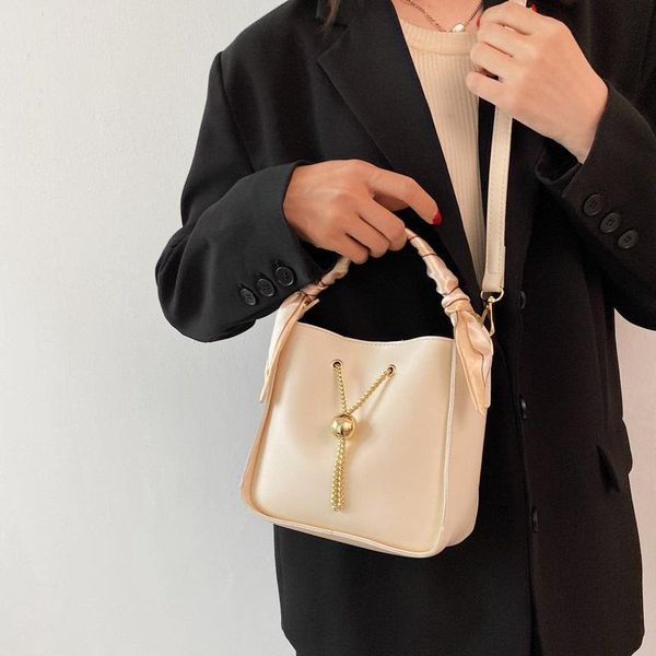 evening bags women's silk scarf bucket handbag 2021 chain metal beaded shoulder bag fashion korean simple messenger
evening bags women's silk scarf bucket handbag 2021 chain metal beaded shoulder bag fashion korean simple messenger