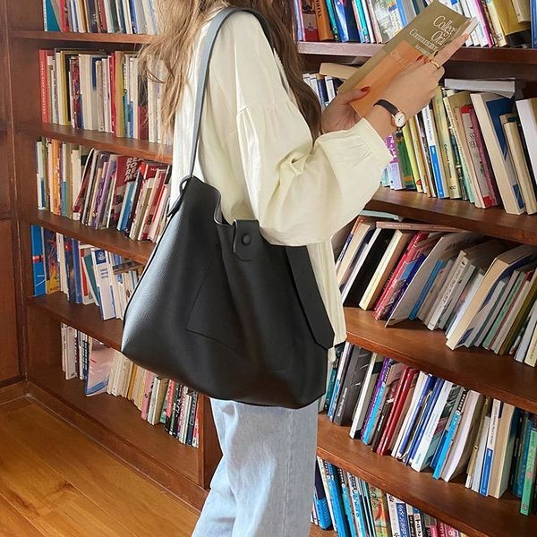 large capacity shoulder crossbody soft leather handbag tote bags for women female simple leisure composite bag travel c0508
large capacity shoulder crossbody soft leather handbag tote bags for women female simple leisure composite bag travel c0508