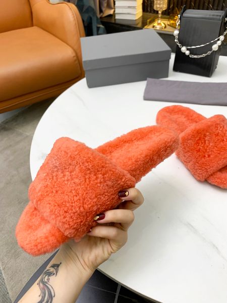 non-slip flat causual design wool slippers fashion luxury popular designer multiple colors available euro size 35-42 it can be worn indoors, Black
non-slip flat causual design wool slippers fashion luxury popular designer multiple colors available euro size 35-42 it can be worn indoors, Black