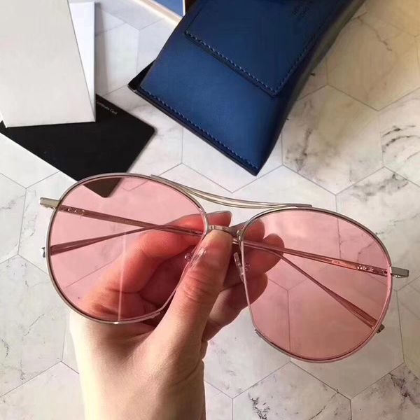sunglasses korea brand gentl jumpingjack women men pilot alloy frame discolourable sun glasses with original packaging, White;black
sunglasses korea brand gentl jumpingjack women men pilot alloy frame discolourable sun glasses with original packaging, White;black