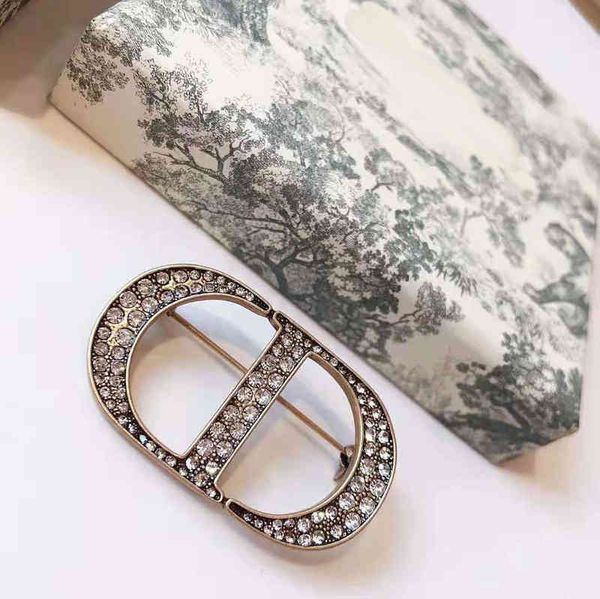 inlaid with brilliant diamonds rhinestones fashion versatile brooch hairpin accessories female fine jewelry sale outlet, Golden
inlaid with brilliant diamonds rhinestones fashion versatile brooch hairpin accessories female fine jewelry sale outlet, Golden