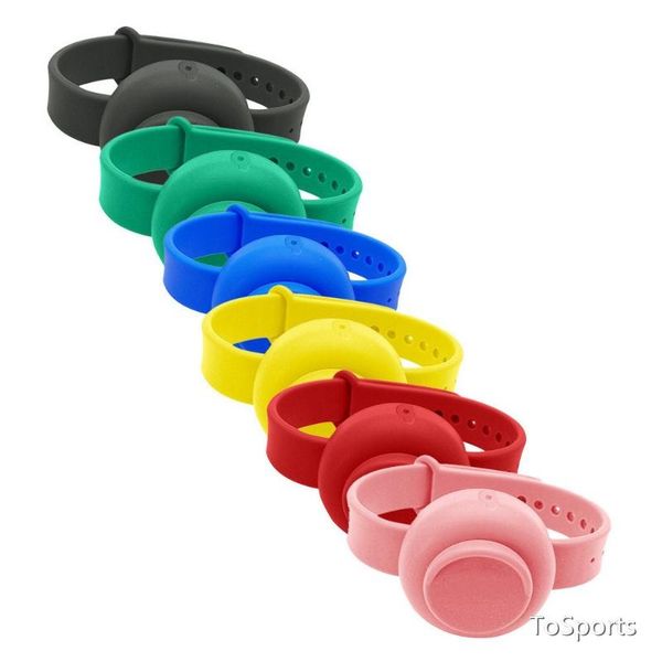 wrist support portable wristbands hand band silicone bracelet can store sanitizer and 5pcs/set wristband 2021, Black;red
wrist support portable wristbands hand band silicone bracelet can store sanitizer and 5pcs/set wristband 2021, Black;red