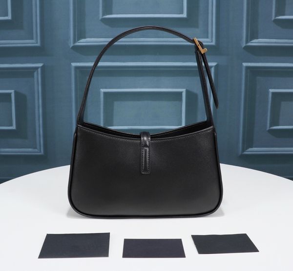 wholesale concise style totes with metallic logo le 5 Ã 7 hobo bag in lizard shiny leather goods women axillary package 657228
wholesale concise style totes with metallic logo le 5 Ã 7 hobo bag in lizard shiny leather goods women axillary package 657228