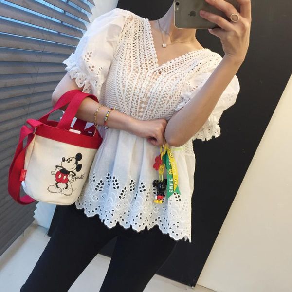 women's blouses & shirts vicone korea is a v-neck splicing of lotus leaf sleeve blouse, White
women's blouses & shirts vicone korea is a v-neck splicing of lotus leaf sleeve blouse, White