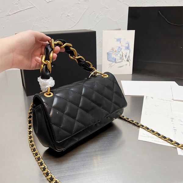 brand classic brand handbags bag quality fashionable large-capacity ladies leather clutches wallets party messenger bags a full set of packa
brand classic brand handbags bag quality fashionable large-capacity ladies leather clutches wallets party messenger bags a full set of packa