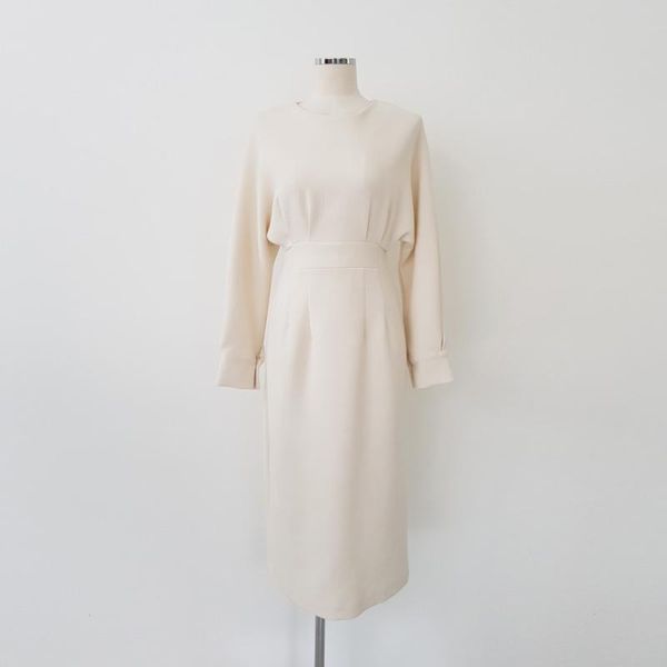 casual dresses office lady midi dress vintage elegant simple solid color o neck long sleeve slim waist women female chic vestidos 2021, Black;gray
casual dresses office lady midi dress vintage elegant simple solid color o neck long sleeve slim waist women female chic vestidos 2021, Black;gray