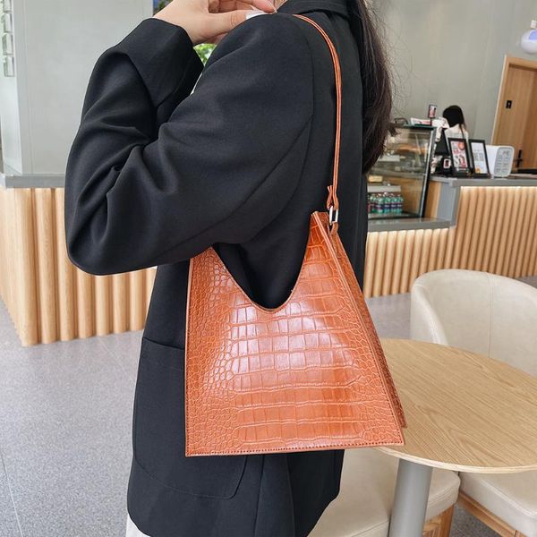 evening bags fashion women pu leather alligator pattern triangle shoulder underarm bag casual ladies solid color small purse handbags
evening bags fashion women pu leather alligator pattern triangle shoulder underarm bag casual ladies solid color small purse handbags